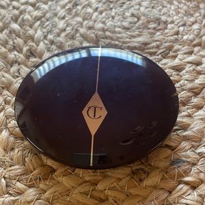 Charlotte Tilbury Cheek to Chic Blush in Pillow Talk